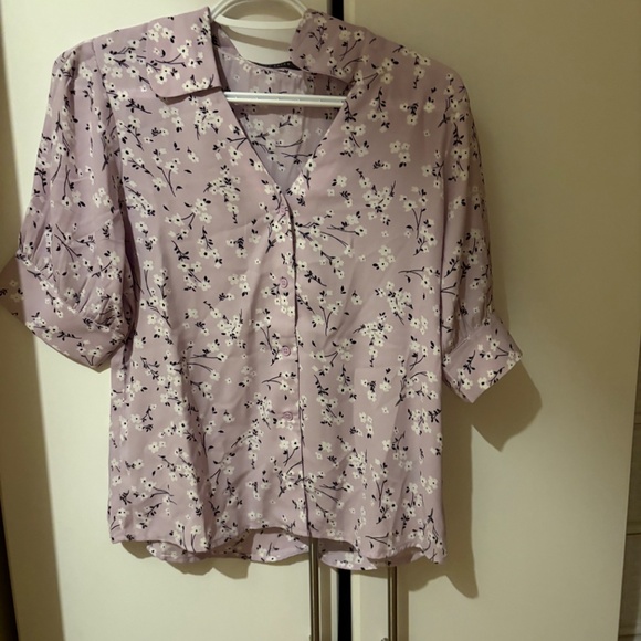 Suzy Shier Floral Purple Blouse - Picture 3 of 6